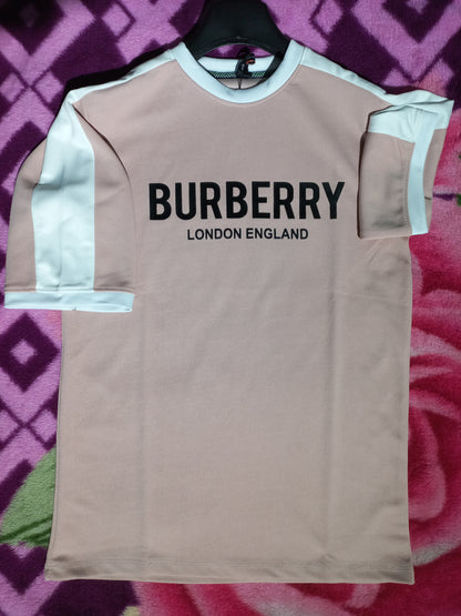 BURBERRY প্রিমিয়াম কোয়ালিটির মেস ফেব্রিক্সের টি-শার্ট!